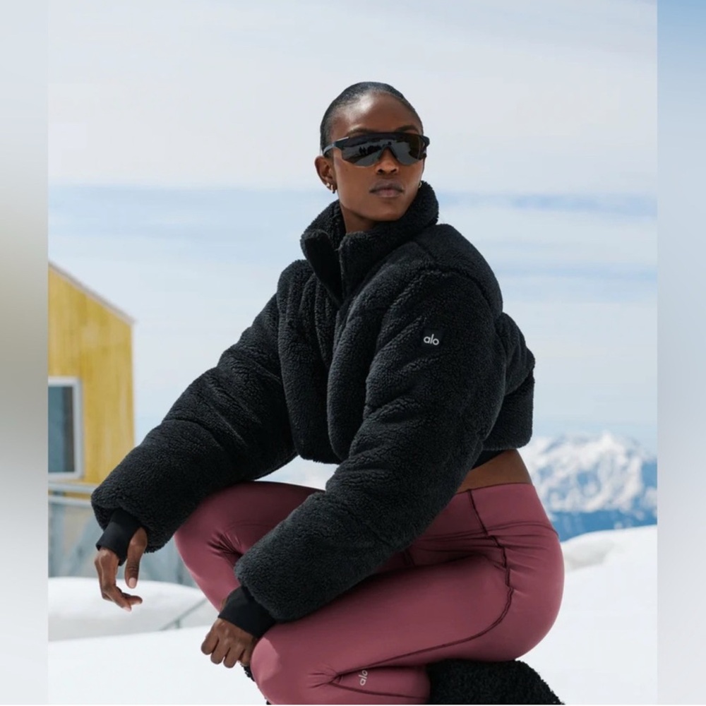 ALO Yoga Black Women's Puffer Jacket